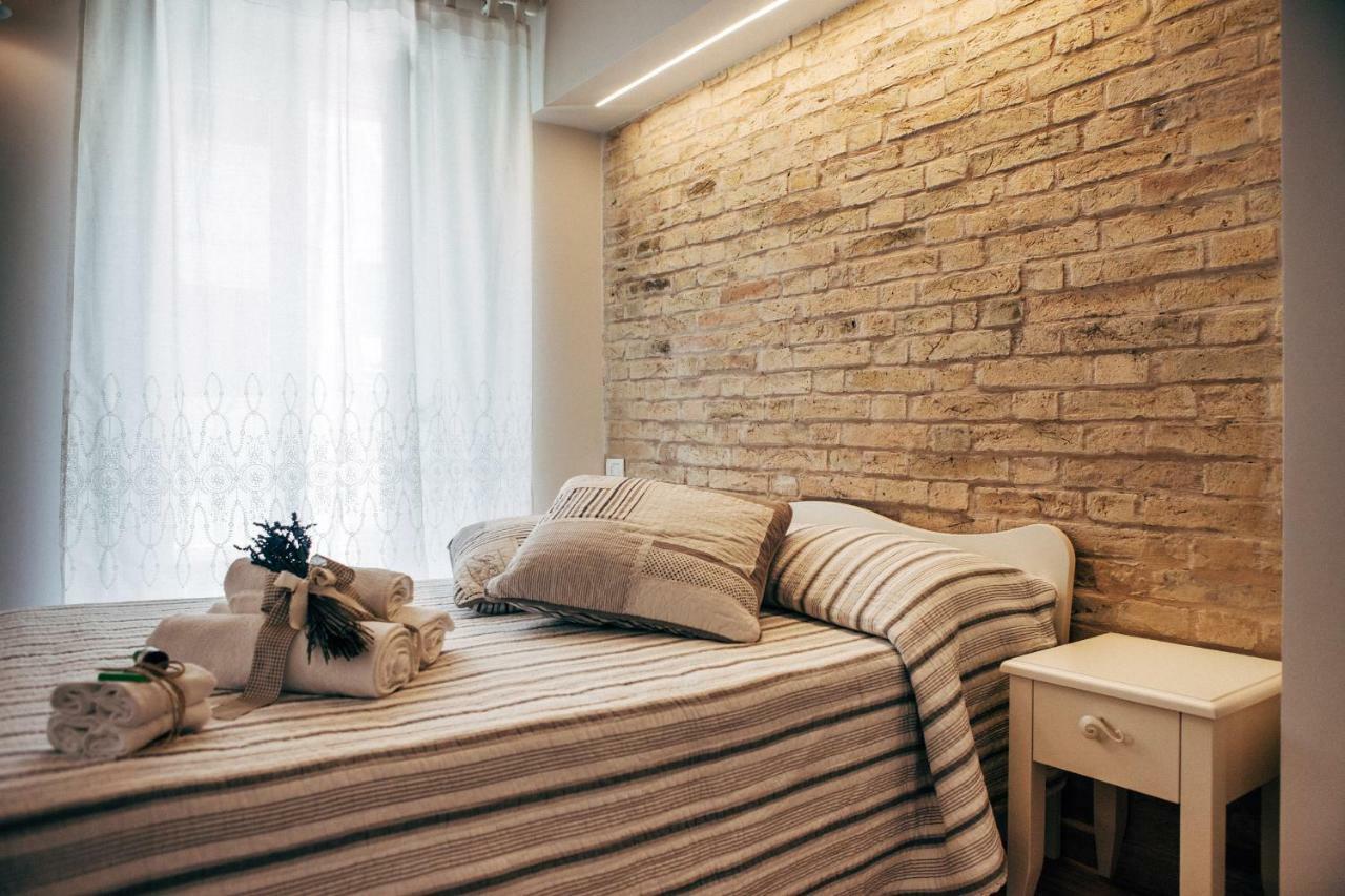 B&B Domar 시비타노바 마르셰 외부 사진